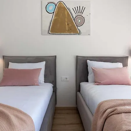 度假居 Perlin Farini