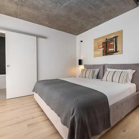 度假居 Perlin Farini