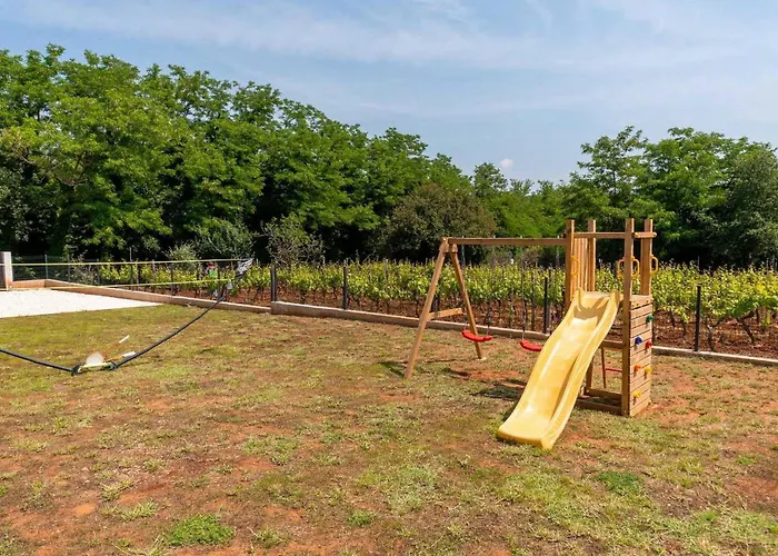 Perlin Сasa de vacaciones Višnjan